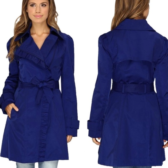 💙Blue trench coat 💙 - Picture 2 of 7